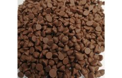 Chocovic - Шоколад молочный Rosa термостабильные капли 26,8% какао (CHM-DR-852CHCV-69B) 1,5кг в коробке по 8шт.