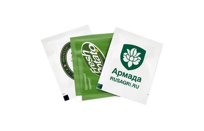 Влажные салфетки с ароматом «клубника» в индивидуальной упаковке с логотипом клиента